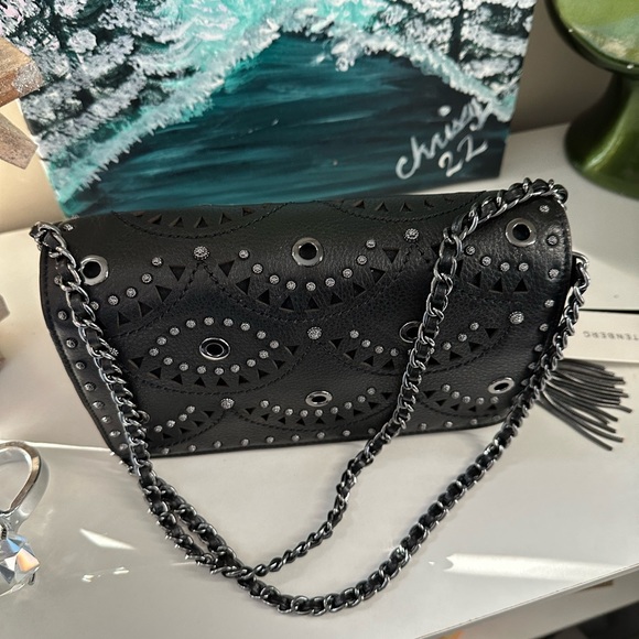 Aimee Kestenberg Black Fiery Chain Shoulder/Crossbody Bag - Picture 2 of 12